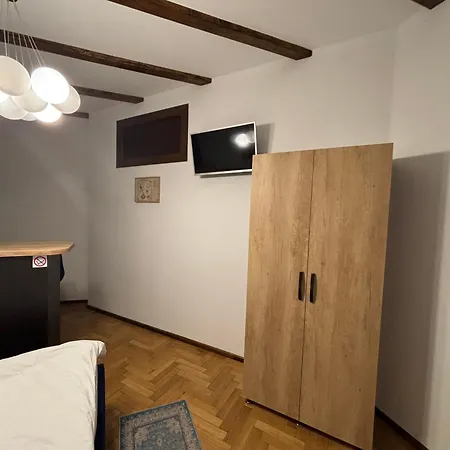 Kromatic 5 Boutique - Old Town Center Braşov