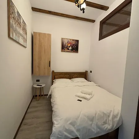 Kromatic 5 Boutique - Old Town Center Aparthotel 3*