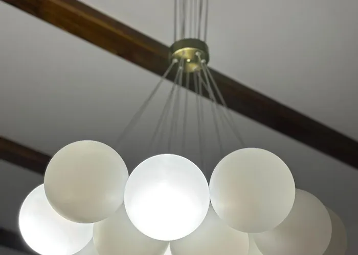 Kromatic 5 Boutique - Old Town Center Aparthotel Braşov