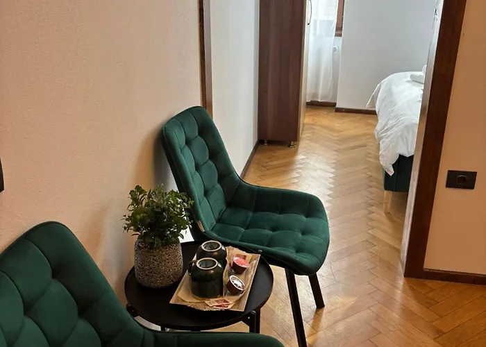 Aparthotel Kromatic 5 Boutique - Old Town Center