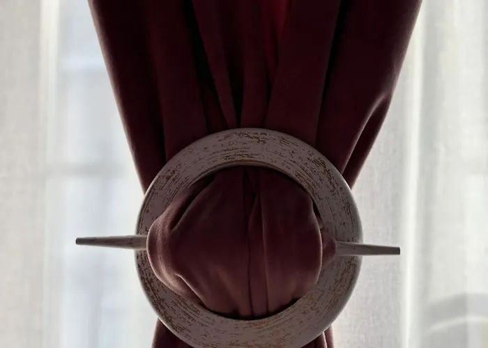 Kromatic 5 Boutique - Old Town Center Aparthotel Braşov