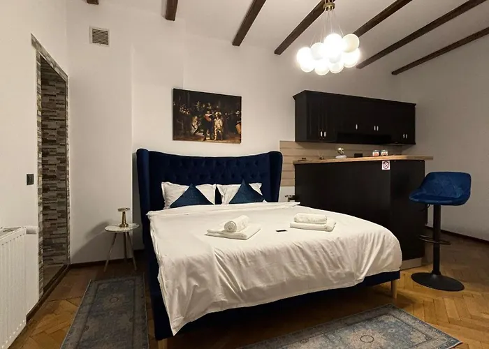 Kromatic 5 Boutique - Old Town Center 3* Braşov