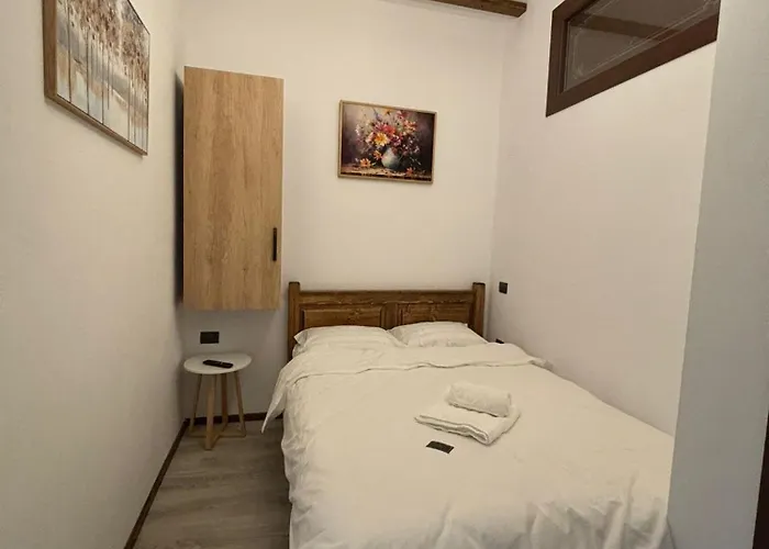 Kromatic 5 Boutique - Old Town Center Aparthotel 3*