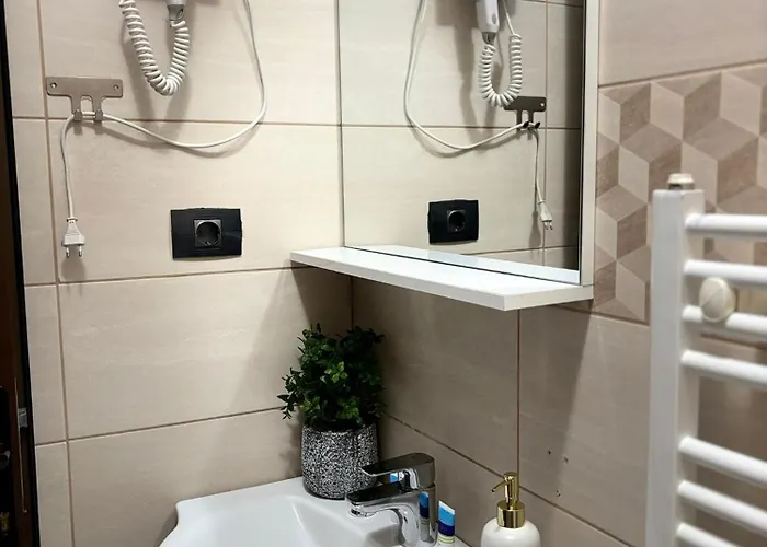 Kromatic 5 Boutique - Old Town Center 3*