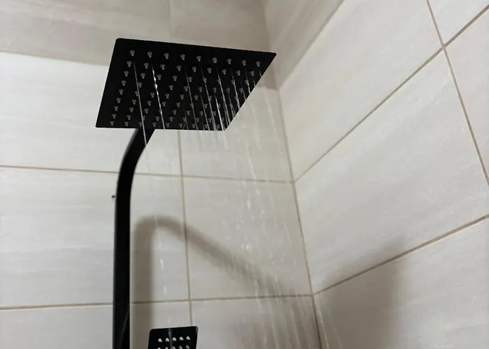 Kromatic 5 Boutique - Old Town Center Aparthotel